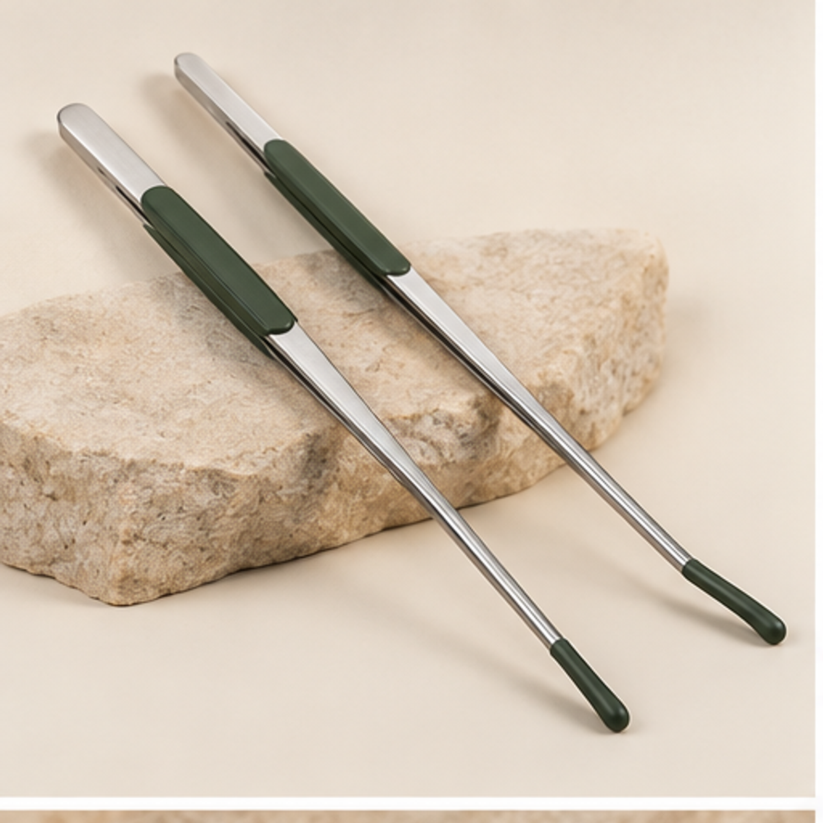 Long Reach Feeding Tong Set — hero